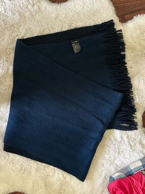 H&M Dark Navy Knit Scarf with Label